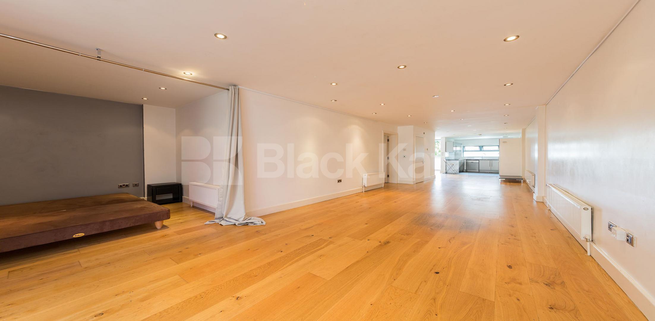 Perfect for entertaining 1 Bedroom, Un Furnished Flat in Bethnal Green Road E2